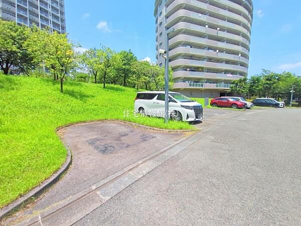 apartment 東京都稲城市長峰3丁目
地図を見る