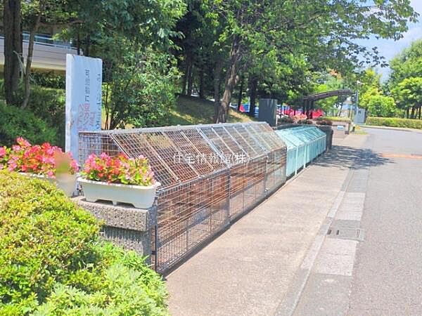 apartment 東京都稲城市長峰3丁目
地図を見る