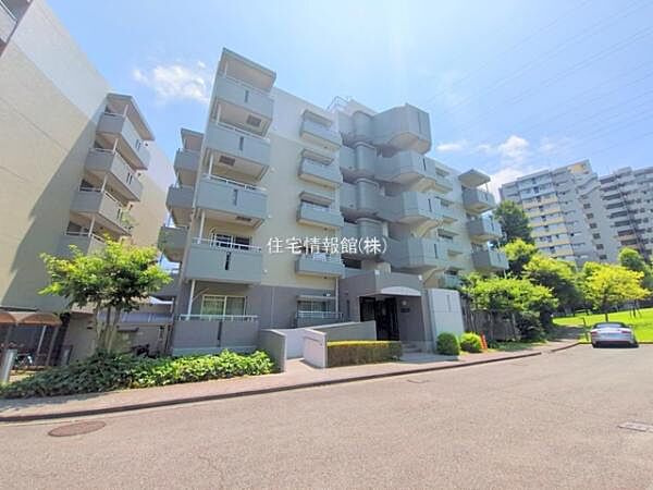 apartment 東京都稲城市長峰3丁目
地図を見る