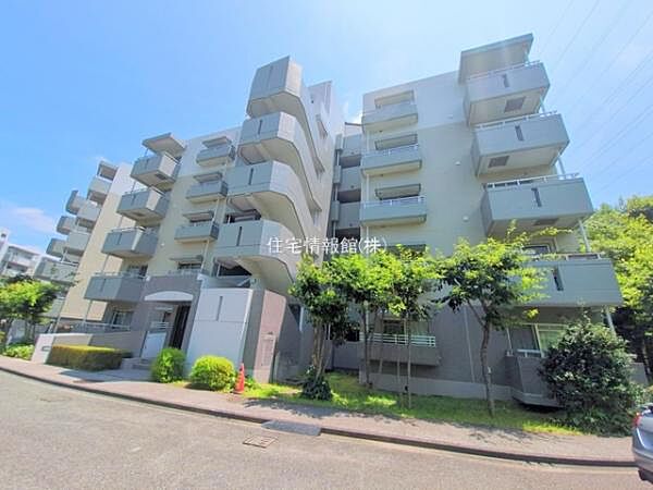 apartment 東京都稲城市長峰3丁目
地図を見る