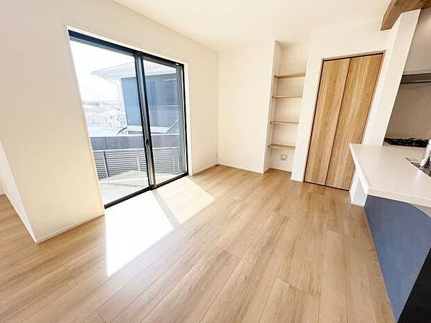 ご家族の温かい時間を演出するダイニングスペースです。