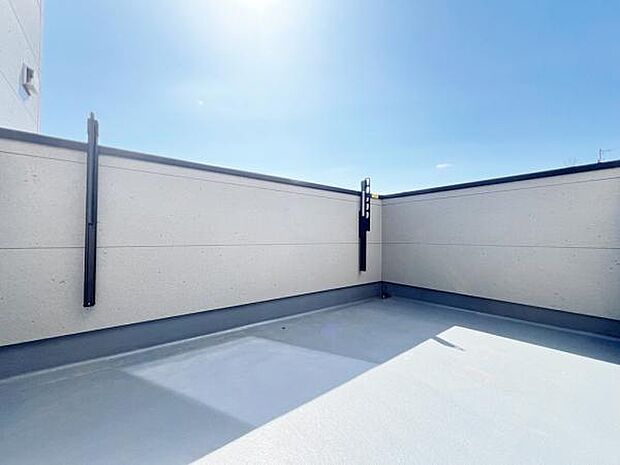 お洗濯ものを気持ち良く太陽の光で干せるのが嬉しいですね。