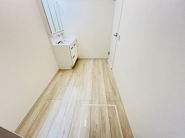 脱衣所は小さなお子様がいるご家庭にも重宝されます。
