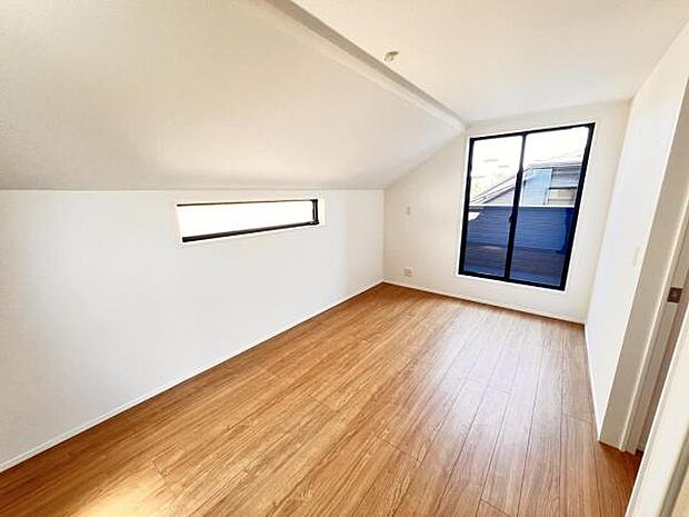 子供部屋にもちょうど良い大きさのお部屋です。