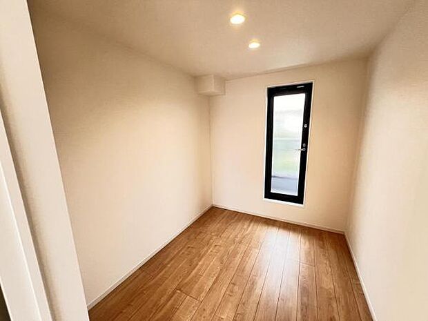 子供部屋にもちょうど良い大きさのお部屋です。
