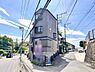 外観：前面道路を含めた現地写真です。