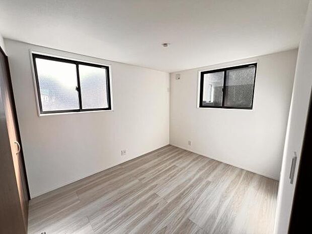 子供部屋にもちょうど良い大きさのお部屋です。