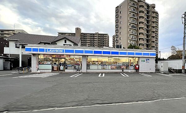 ローソン 茅ヶ崎今宿店まで約260m（徒歩4分）