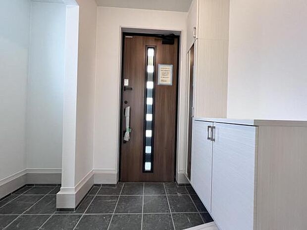 いつも気持ちよくご家族を迎えられる玄関です。