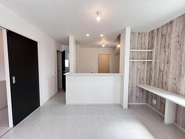 ご家族の温かい時間を演出するダイニングスペースです。