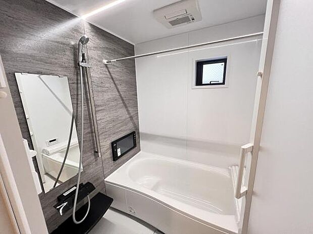 お風呂でほっとひといき。1日の疲れを癒しましょう。