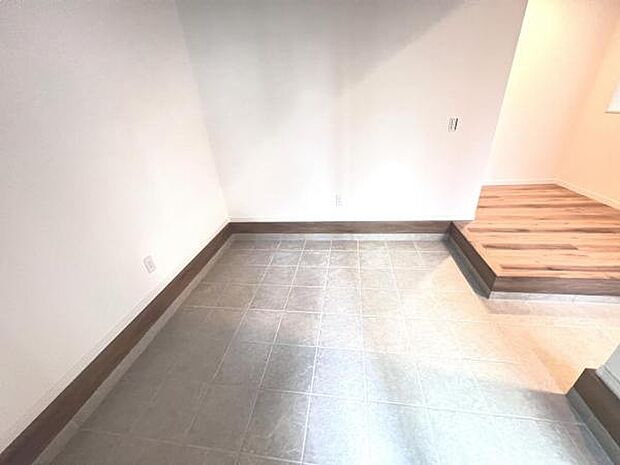 いつも気持ちよくご家族を迎えられる玄関です。