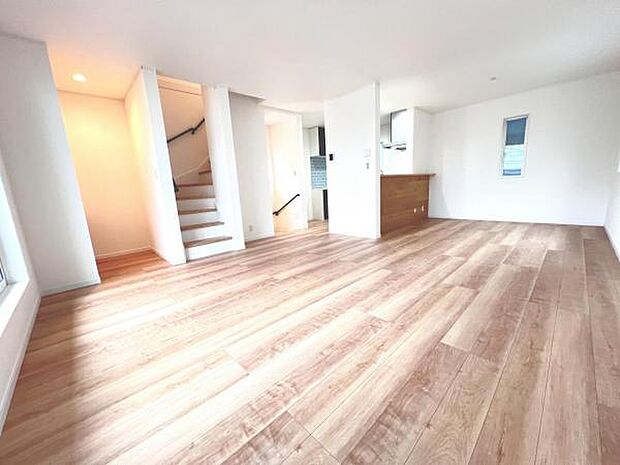 家族団らんの場所としてゆったりと居心地の良いリビングです。