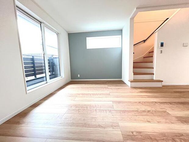 リビングダイニングになります。ご家族そろっての素敵な空間になりそうですね。