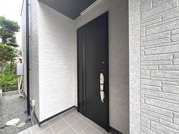 いつも気持ちよくご家族を迎えられる玄関です。