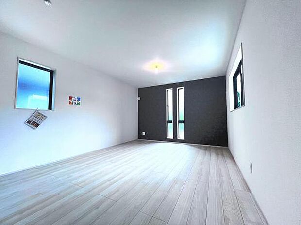 家族団らんの場所としてゆったりと居心地の良いリビングです。