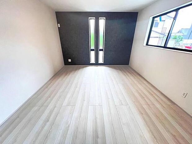 家族とゆったり時間を過ごせるリビングダイニング。