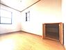 寝室：寝室にもご利用いただける居室スペースです。