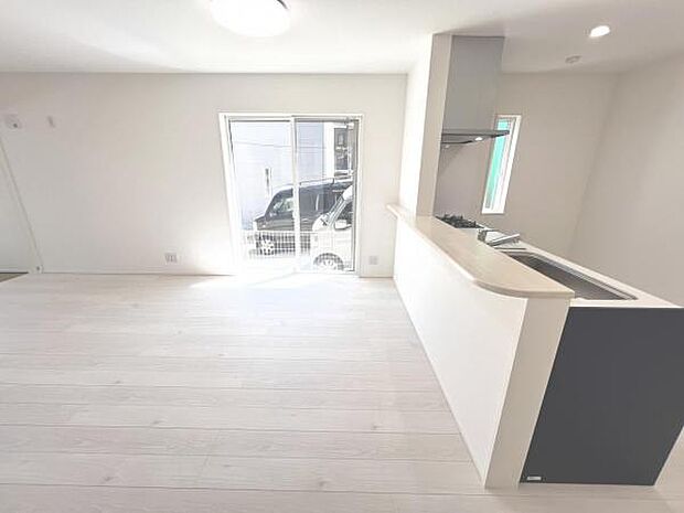 ご家族の温かい時間を演出するダイニングスペースです。