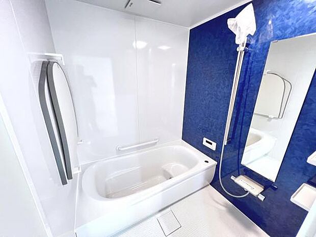 お風呂でほっとひといき。1日の疲れを癒しましょう。