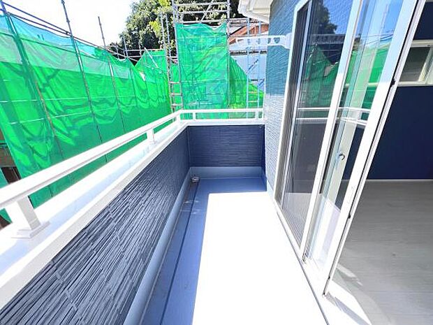 お洗濯ものを気持ち良く太陽の光で干せるのが嬉しいですね。