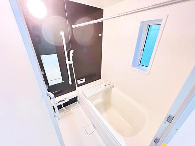 お風呂でほっとひといき。1日の疲れを癒しましょう。