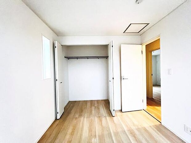 ウォークインクロゼットのある住まいで収納上手な生活を。