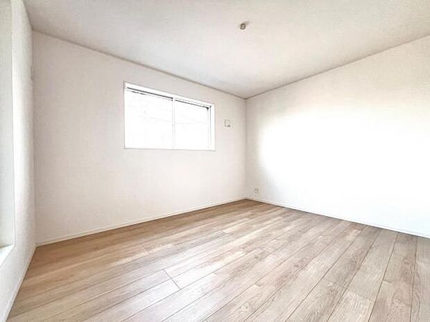 子供部屋にもちょうど良い大きさのお部屋です。