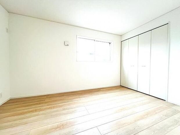 子供部屋にもちょうど良い大きさのお部屋です。