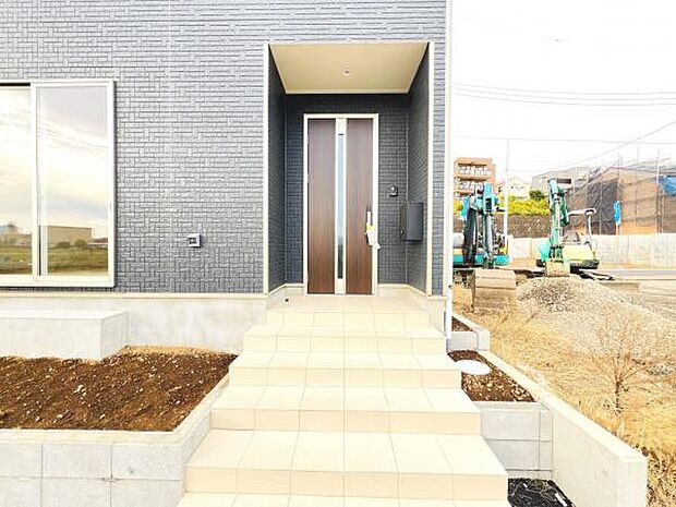 いつも気持ちよくご家族を迎えられる玄関です。