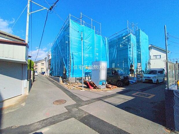 前面道路を含めた現地写真です。