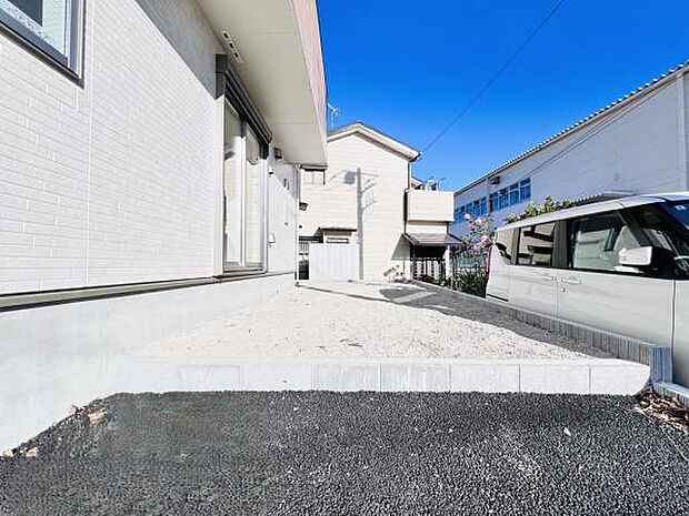 お庭スペースは、ガーデニングやお子様との外遊びなど多彩な用途でお楽しみいただけます。