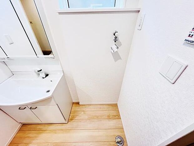 お天気を気にせずお洗濯ができ、室内干し可能です。