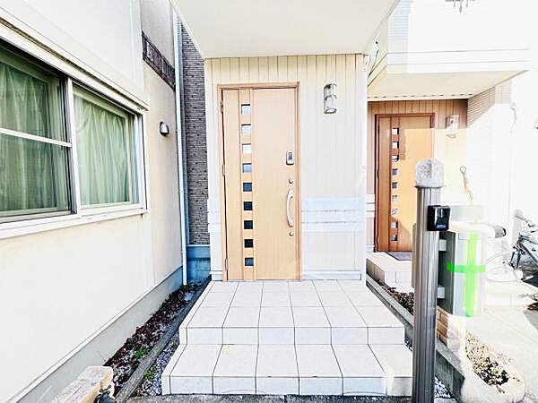 いつも気持ちよくご家族を迎えられる玄関です。