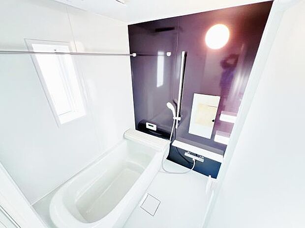 お風呂でほっとひといき。1日の疲れを癒しましょう。