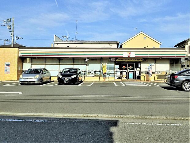 セブン-イレブン 茅ヶ崎円蔵1丁目店まで約540m（徒歩7分）