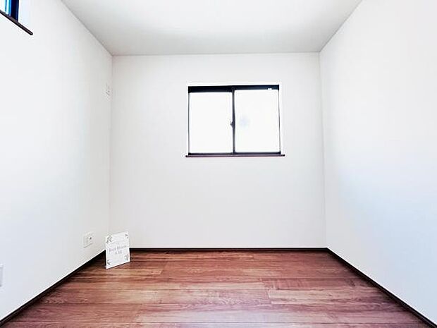 子供部屋にもちょうど良い大きさのお部屋です。