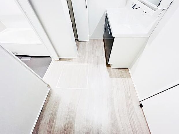 脱衣所は小さなお子様がいるご家庭にも重宝されます。