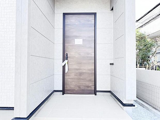 いつも気持ちよくご家族を迎えられる玄関です。