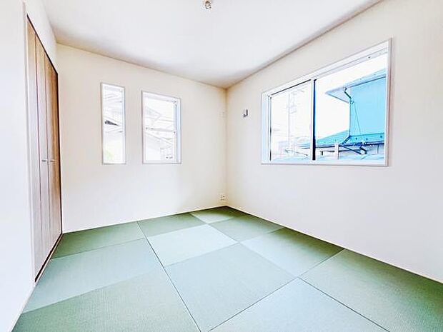 和室スペースです。畳のお部屋は寛げる空間ですね。