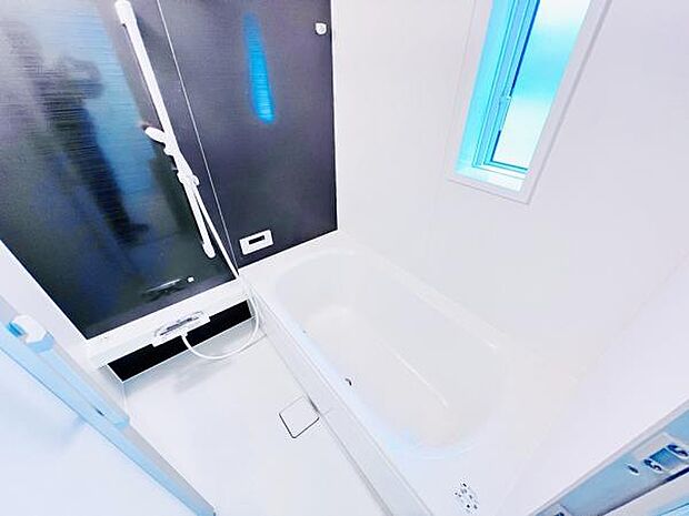 お風呂でほっとひといき。1日の疲れを癒しましょう。