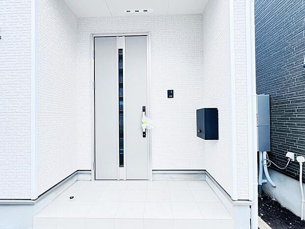 いつも気持ちよくご家族を迎えられる玄関です。