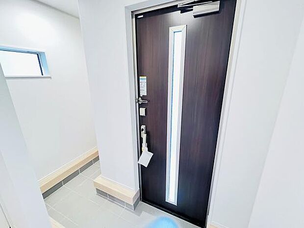 いつも気持ちよくご家族を迎えられる玄関です。
