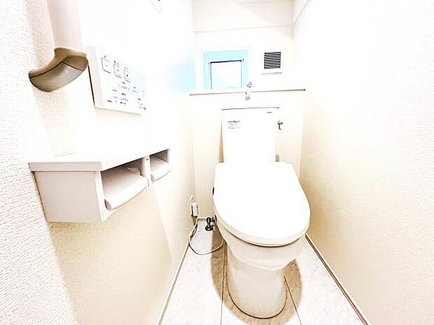 ほっと安らげるトイレ空間です。