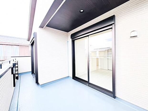 お洗濯ものを気持ち良く太陽の光で干せるのが嬉しいですね。