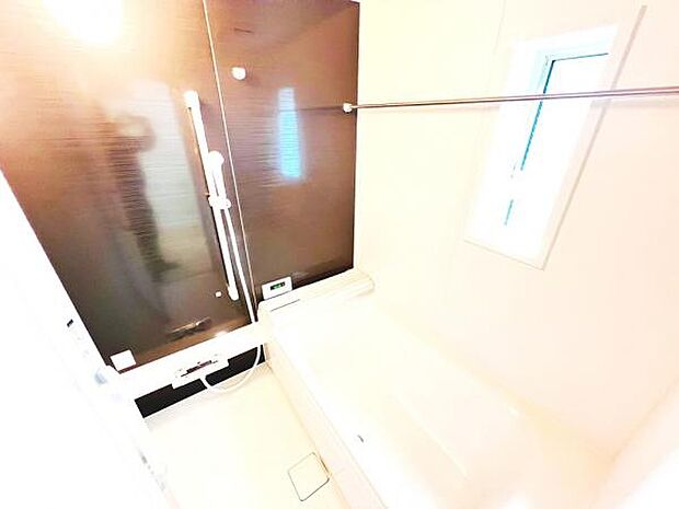 お風呂でほっとひといき。1日の疲れを癒しましょう。