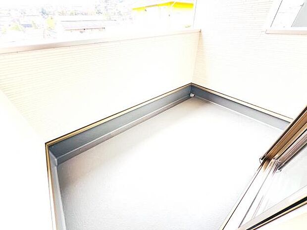 お洗濯ものを気持ち良く太陽の光で干せるのが嬉しいですね。