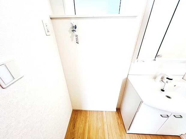 お天気を気にせずお洗濯ができ、室内干し可能です。