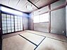 和室：和室スペースです。畳のお部屋は寛げる空間ですね。