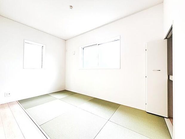 和室スペースです。畳のお部屋は寛げる空間ですね。